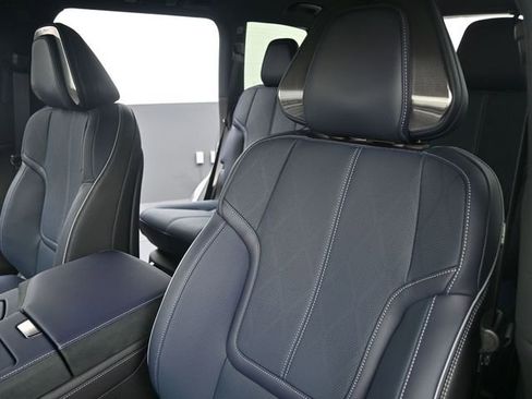 New 2026 INFINITI QX80 4WD image 14