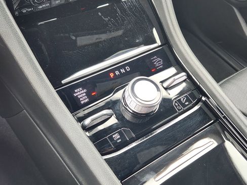 Used 2024 Jeep Grand Cherokee Overland AWD/4WD image 21