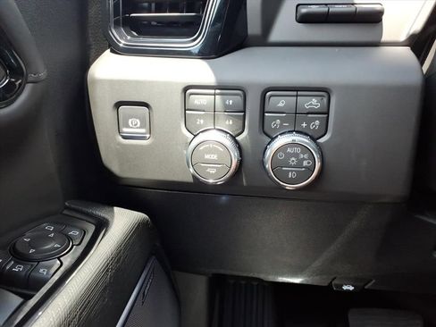 New 2026 GMC Sierra 2500 AT4X AWD/4WD image 19