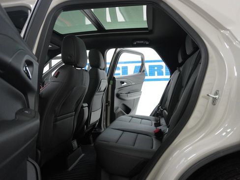 New 2026 Chevrolet TrailBlazer RS w/ Convenience Package FWD image 37