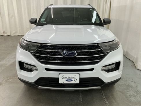 Used 2020 Ford Explorer XLT w/ Equipment Group 202A image 8