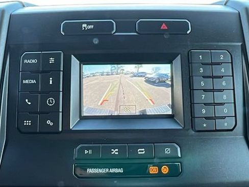 Used 2022 Ford F250 XL w/ Power Equipment Group RWD image 26