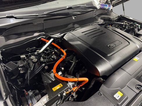 Used 2020 Land Rover Range Rover HSE image 47