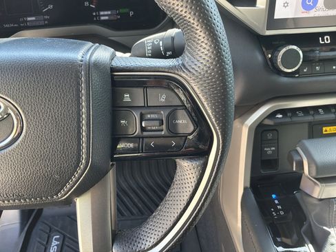 Used 2024 Toyota Tundra Limited AWD/4WD image 20