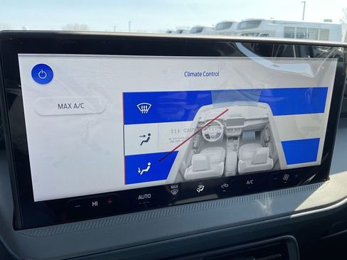 New 2026 Ford Maverick XL image 18