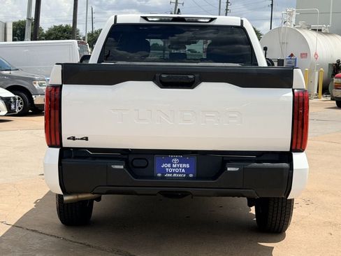 Used 2025 Toyota Tundra SR AWD/4WD image 9