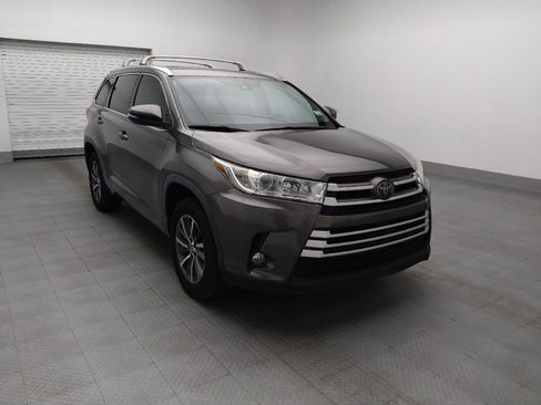 Used 2018 Toyota Highlander XLE FWD image 13