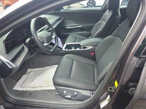 Used 2025 Lucid Air Touring AWD/4WD image 5