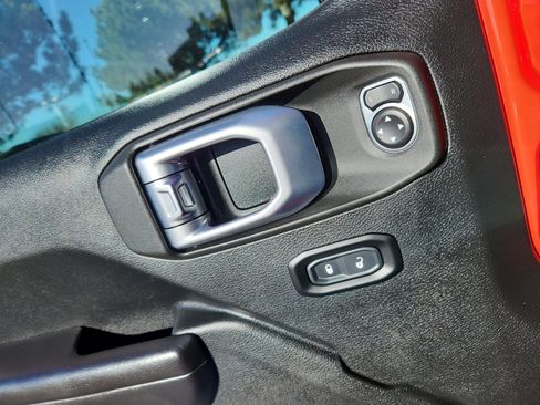 Used 2020 Jeep Wrangler Sport image 16