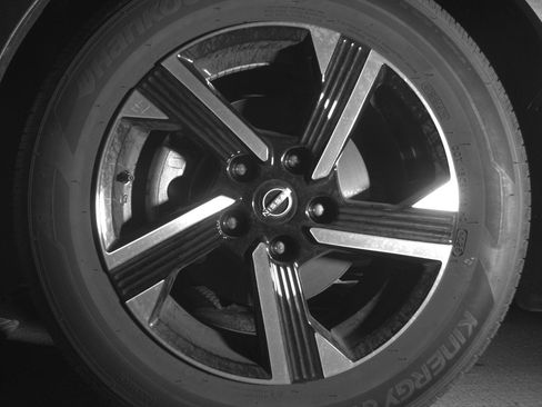 Used 2025 Nissan Sentra SV FWD image 12