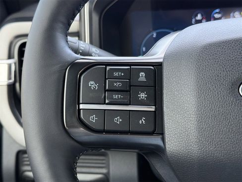 New 2026 Ford F350 Platinum w/ FX4 Off-Road Package image 34