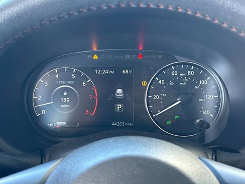 Used 2023 Nissan Kicks SR image 21