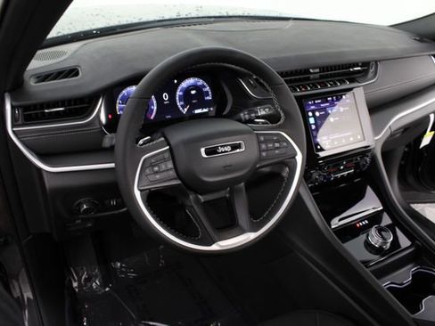 New 2026 Jeep Grand Cherokee L 4WD image 8