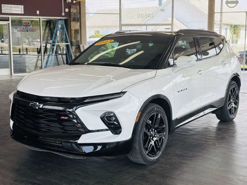 Used 2023 Chevrolet Blazer RS w/ Driver Confidence II Package AWD/4WD image 17