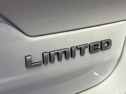 New 2025 Jeep Grand Cherokee Limited image 6