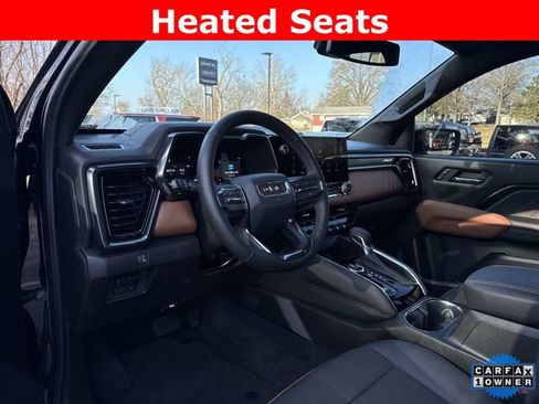 Used 2025 GMC Canyon AT4 w/ Nightfall Edition image 10