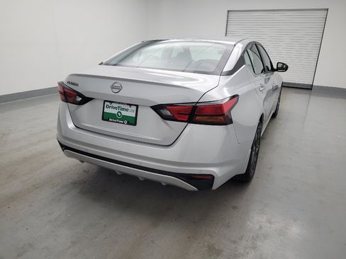 Used 2024 Nissan Altima 2.5 S FWD image 7