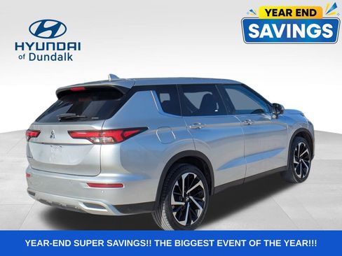 Used 2023 Mitsubishi Outlander SE image 6