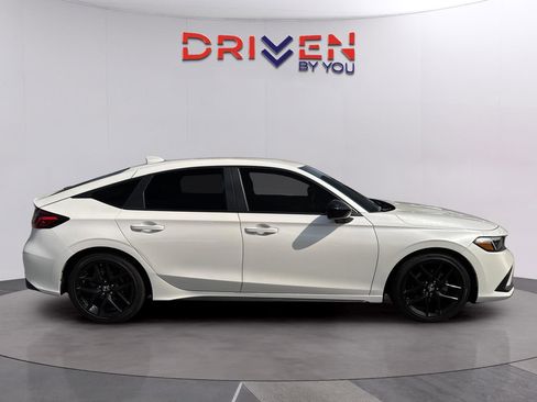 Used 2024 Honda Civic Sport image 6