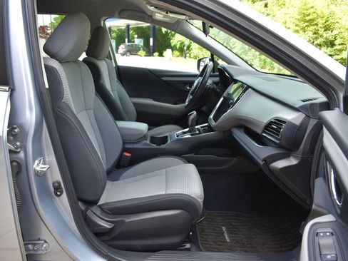 Used 2023 Subaru Outback Premium AWD/4WD image 8