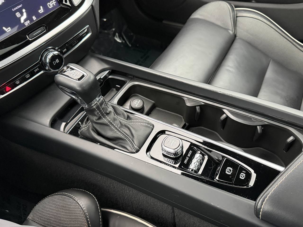 Used 2019 Volvo S60 T5 R-Design FWD image 47