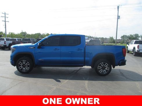 Used 2024 GMC Sierra 1500 AT4 w/ Technology Package AWD/4WD image 10