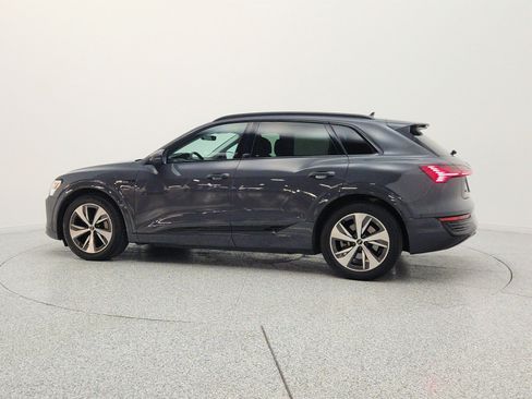 Used 2024 Audi Q8 e-tron Premium Plus AWD/4WD image 8
