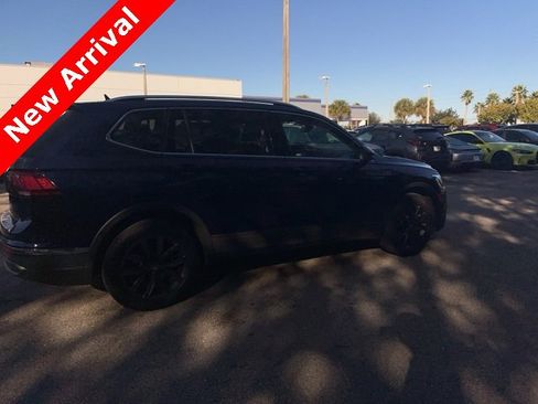 Used 2022 Volkswagen Tiguan SE image 8