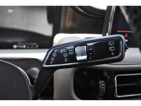 Used 2023 Lincoln Nautilus Reserve w/ Luxury Package AWD/4WD image 18
