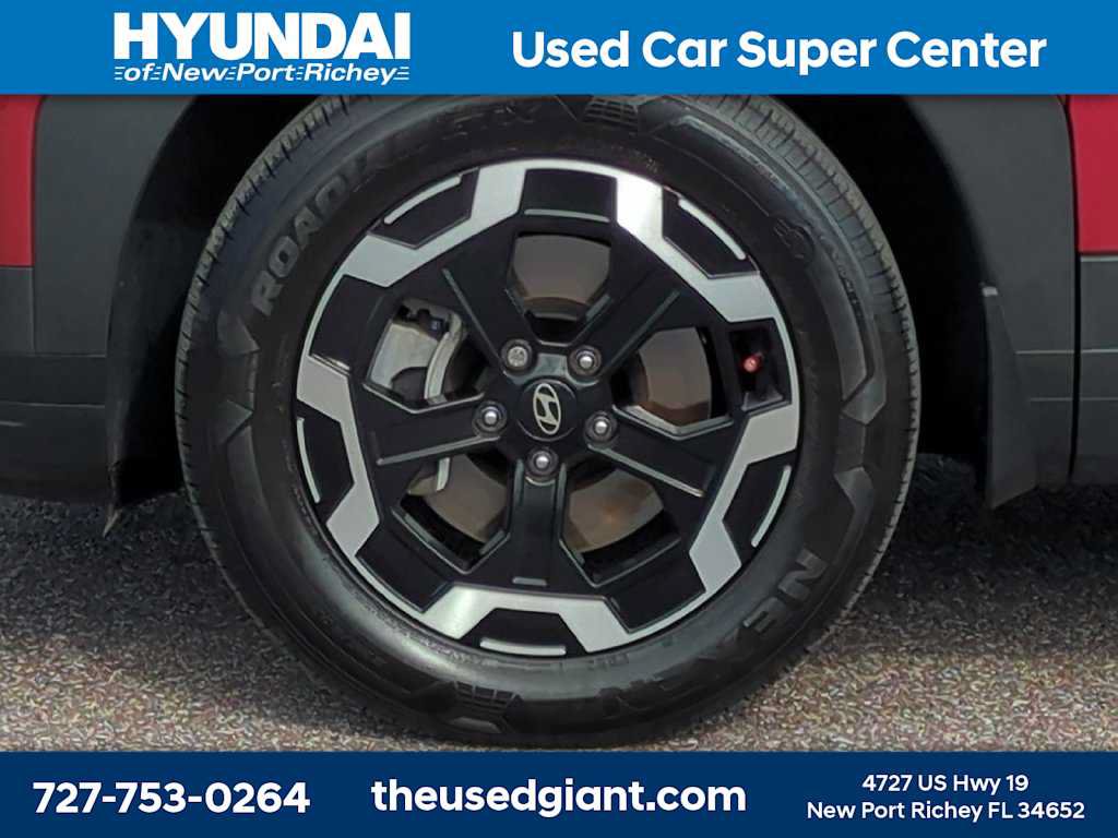 Certified 2025 Hyundai Santa Fe SEL FWD image 10