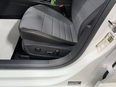 New 2026 Volkswagen Jetta SE image 14