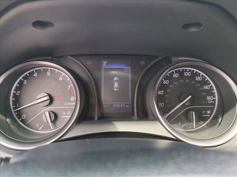 Used 2023 Toyota Camry SE FWD image 11
