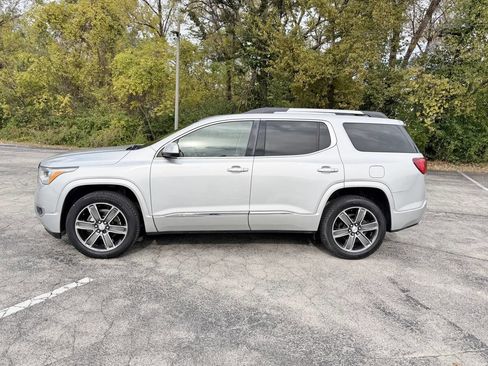 Used 2017 GMC Acadia Denali image 8