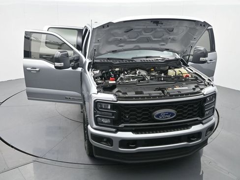 Used 2024 Ford F250 Lariat w/ Sport Appearance Package image 40