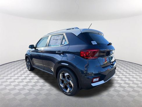 New 2026 Hyundai Venue SEL image 7