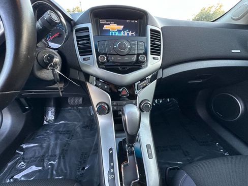 Used 2014 Chevrolet Cruze LT w/ All-Star Edition image 21