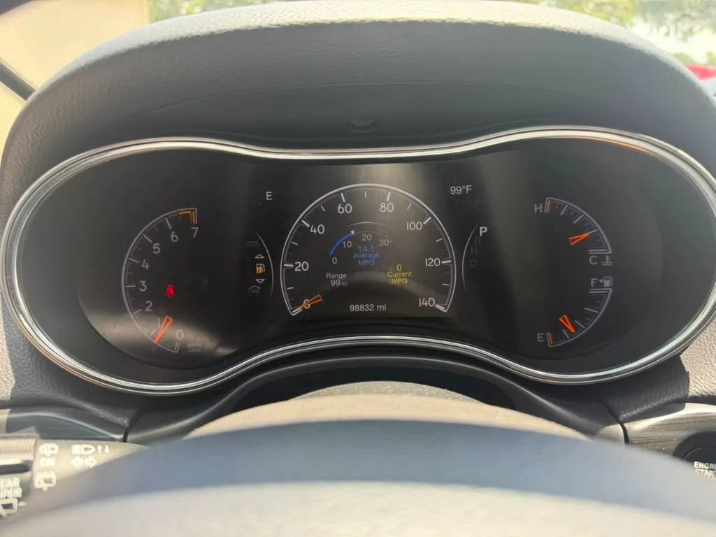 Used 2020 Jeep Grand Cherokee Laredo w/ 18" Wheel & 8.4" Radio Group RWD image 16