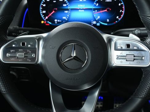 Certified 2022 Mercedes-Benz GLB 250 4MATIC image 19