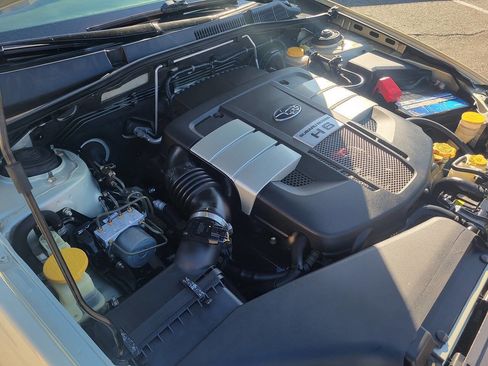 Used 2005 Subaru Outback 3.0R L.L. Bean image 36