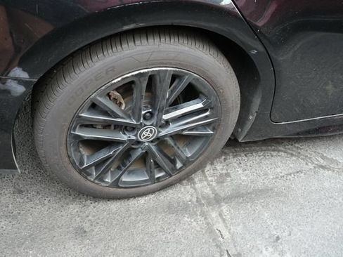 Used 2025 Toyota Camry SE FWD image 12
