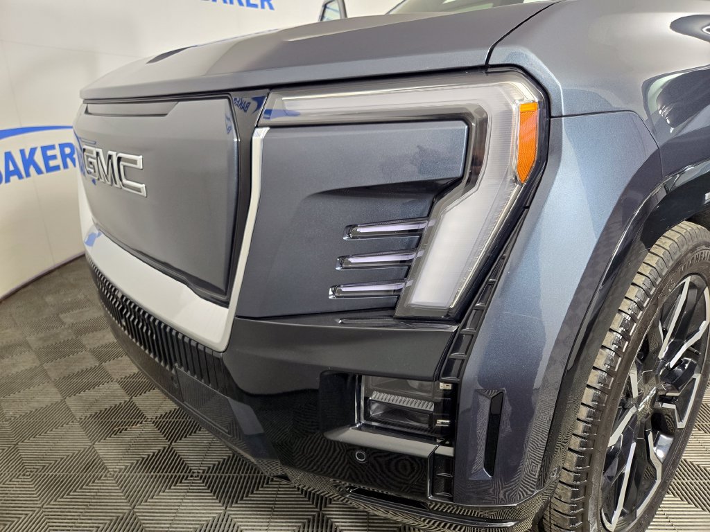 Used 2025 GMC Sierra EV Denali AWD/4WD image 42
