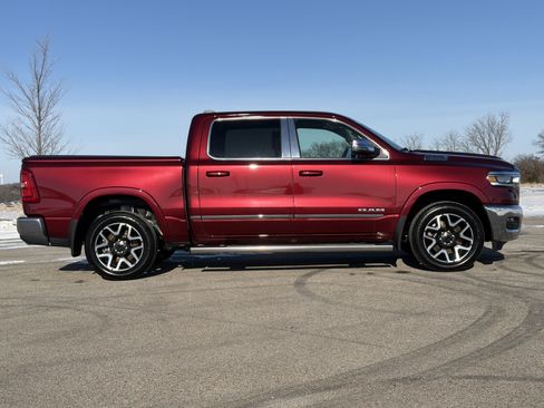 Used 2025 RAM 1500 Laramie image 7