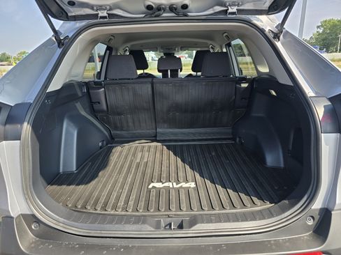 Certified 2025 Toyota RAV4 LE AWD/4WD image 18