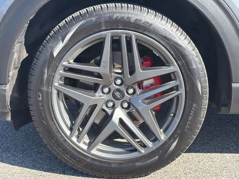 Certified 2025 Ford Explorer ST-Line w/ ST-Line Street Pack AWD/4WD image 28