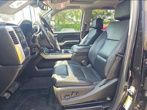 Used 2019 Chevrolet Silverado 2500 LTZ w/ Duramax Plus Package AWD/4WD image 6