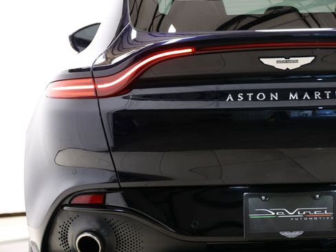 Used 2021 Aston Martin DBX AWD/4WD image 55