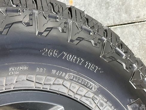 Used 2020 Jeep Wrangler Sport AWD/4WD image 31
