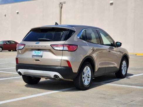 Used 2020 Ford Escape SE FWD image 7