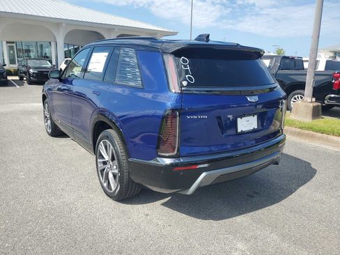 New 2026 Cadillac Vistiq Sport image 3