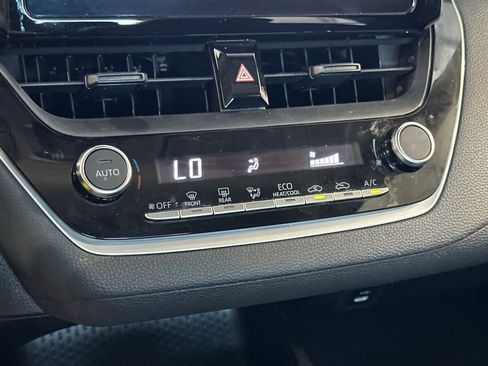 Used 2023 Toyota Corolla LE w/ Carpet Mat Package (TMS) FWD image 21